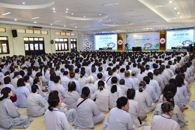 Opening the 92nd  Seven-Day Retreat