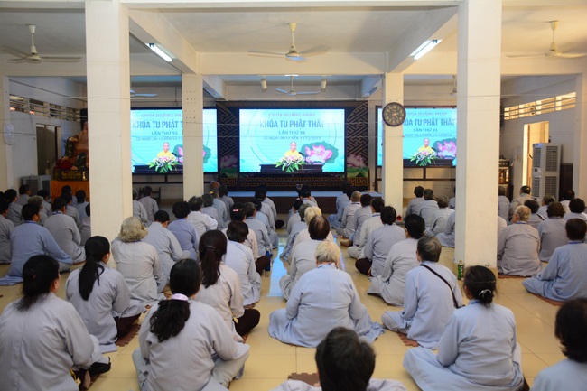 Opening the 92nd  Seven-Day Retreat