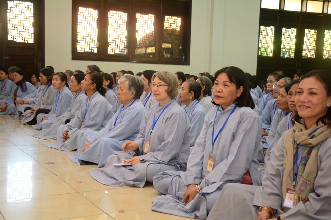 Dharma Talk “Maintaining Body and Mind” –  The 93rd Seven-Day Retreat