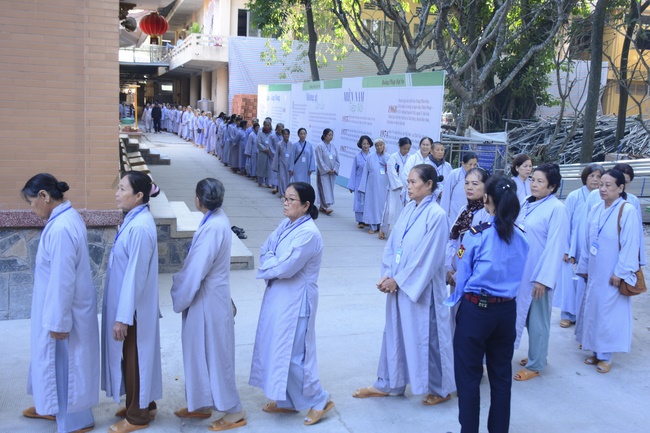 Dharma Talk “Maintaining Body and Mind” –  The 93rd Seven-Day Retreat