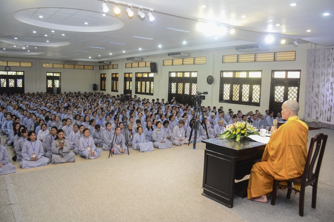 Dharma Talk “Maintaining Body and Mind” –  The 93rd Seven-Day Retreat