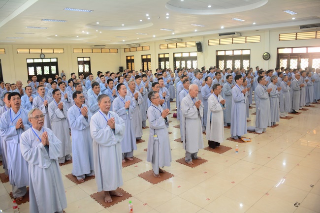 Dharma Talk “Maintaining Body and Mind” –  The 93rd Seven-Day Retreat