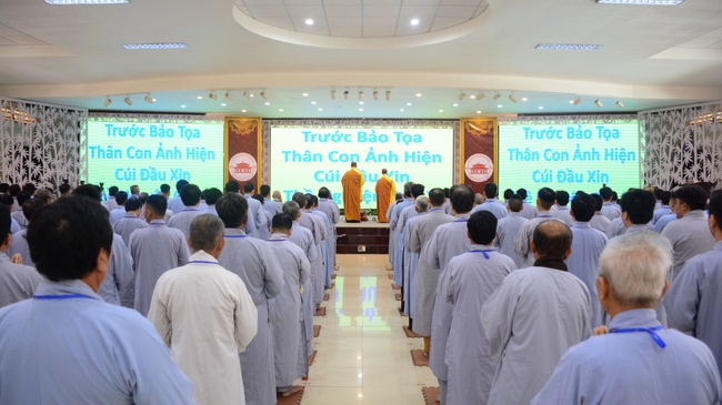 Dharma Talk “Maintaining Body and Mind” –  The 93rd Seven-Day Retreat