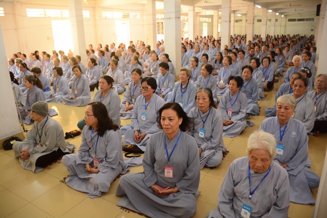 Dharma Talk “Maintaining Body and Mind” –  The 93rd Seven-Day Retreat