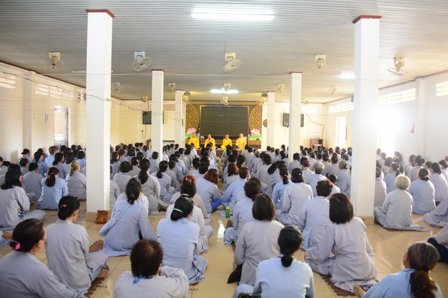 Dharma Talk “Maintaining Body and Mind” –  The 93rd Seven-Day Retreat
