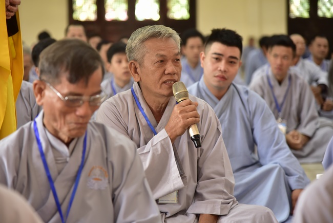 Dharma Talk “Maintaining Body and Mind” –  The 93rd Seven-Day Retreat