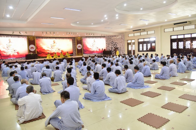 Dharma Talk “Maintaining Body and Mind” –  The 93rd Seven-Day Retreat