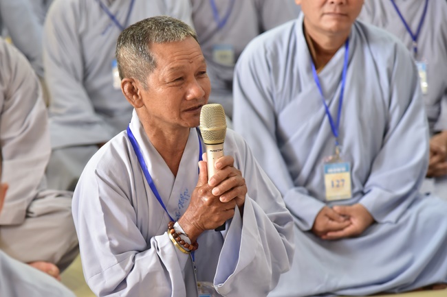 Dharma Talk “Maintaining Body and Mind” –  The 93rd Seven-Day Retreat