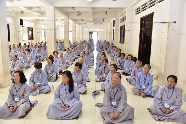 Dharma Talk “Maintaining Body and Mind” –  The 93rd Seven-Day Retreat