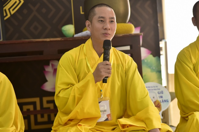 Dharma Talk “Maintaining Body and Mind” –  The 93rd Seven-Day Retreat