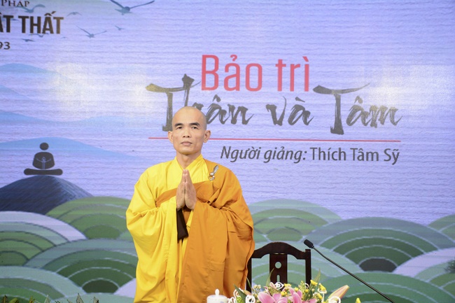 Dharma Talk “Maintaining Body and Mind” –  The 93rd Seven-Day Retreat