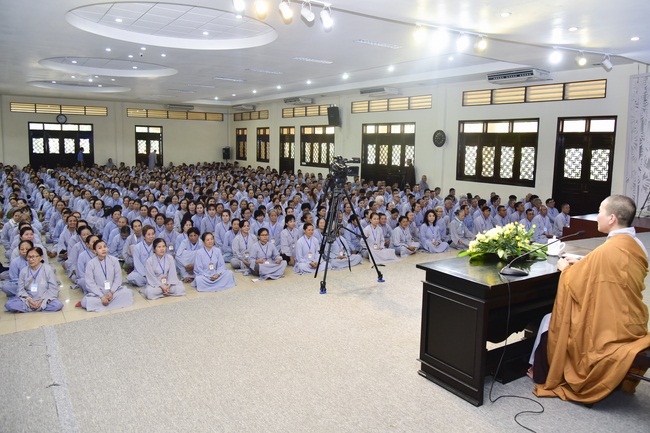 Dharma Talk “Buiding a Pureland at Here” –  The 93rd Seven-Day Retreat