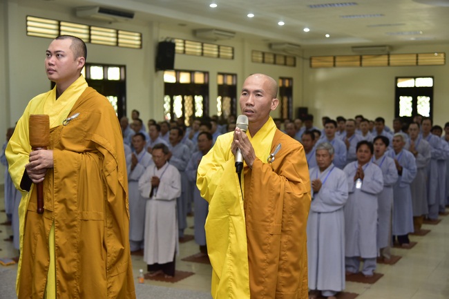 Dharma Talk “Buiding a Pureland at Here” –  The 93rd Seven-Day Retreat