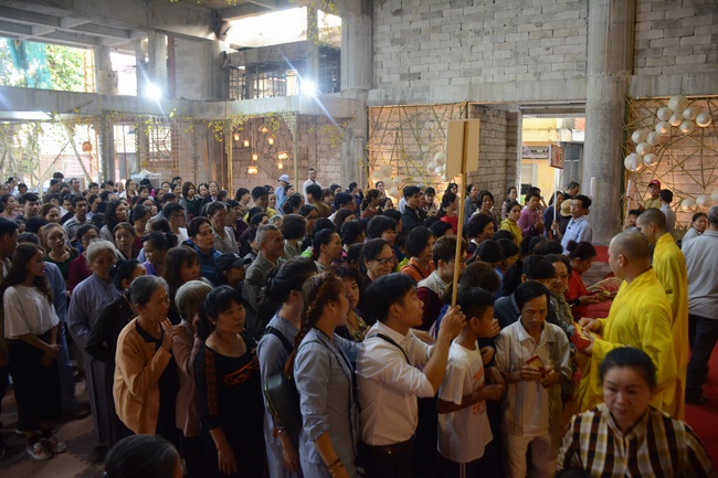 Các phái đoàn Phật tử thăm và chúc Tết