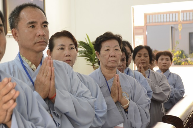 Các phái đoàn Phật tử thăm và chúc Tết