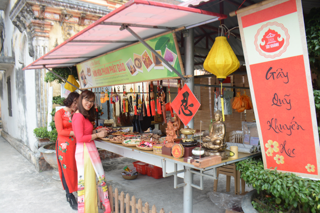 Lễ cầu an đầu năm tại chùa Tây Khánh – Thái Bình