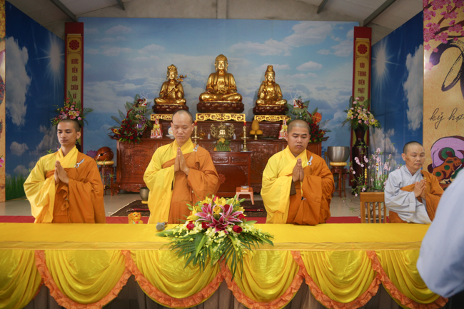 Ceremony praying for Safety at the Beginning of the Lunar Year at Dong Cao Pagoda – Thanh Hoa.