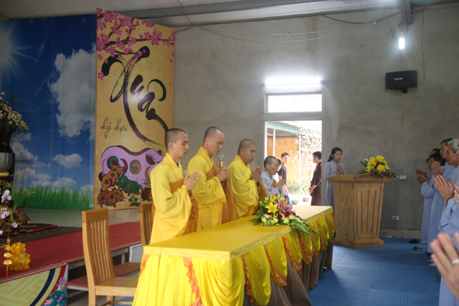 Ceremony praying for Safety at the Beginning of the Lunar Year at Dong Cao Pagoda – Thanh Hoa.