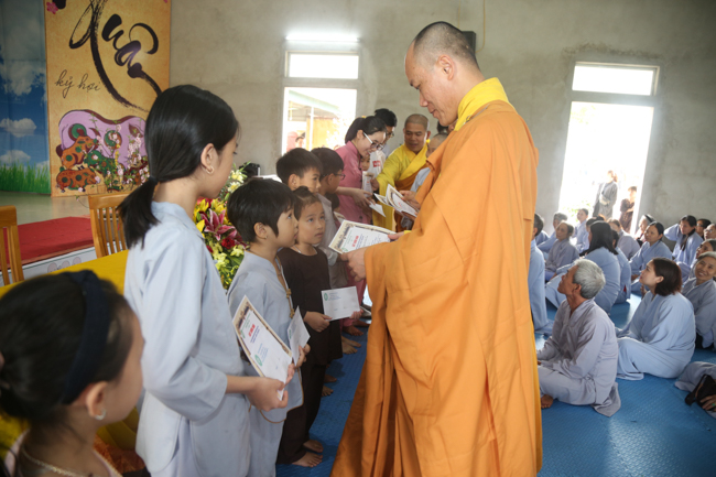 Ceremony praying for Safety at the Beginning of the Lunar Year at Dong Cao Pagoda – Thanh Hoa.