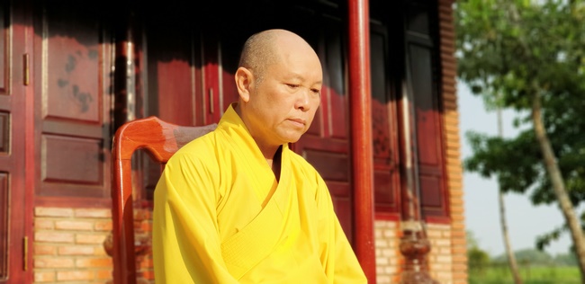 Dharma Protection Group and Buddhists wish Tet to Senior Venerable Thich Chan Tinh on the lunar ninth Day