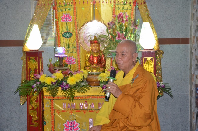 Chanting requiem and releasing creatures in Cu Chi - Long An