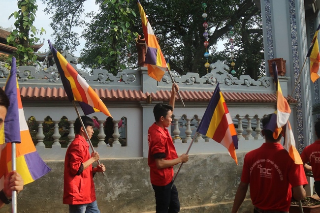Chùa Hoà Phúc: Buổi sáng ngoại khóa của Trung tâm Tư vấn Đào tạo Lao động IDC