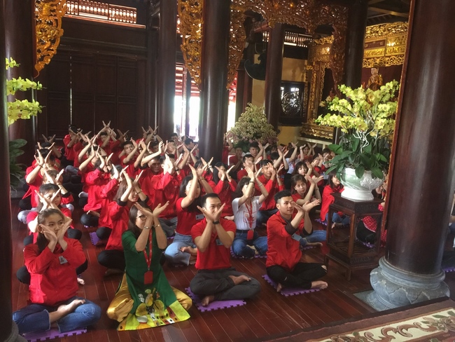 Chùa Hoà Phúc: Buổi sáng ngoại khóa của Trung tâm Tư vấn Đào tạo Lao động IDC