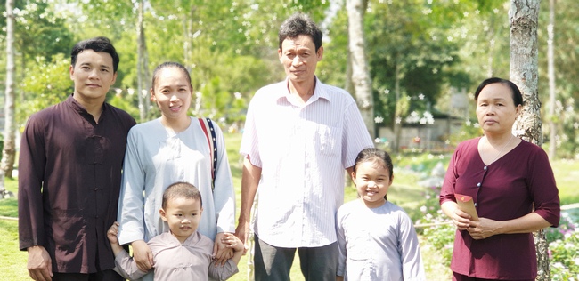 Quý thầy và các phái đoàn Phật tử chúc tết Thượng tọa Thích Chân Tính từ ngày 11-15 tết