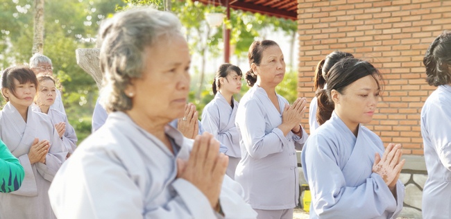 Quý thầy và các phái đoàn Phật tử chúc tết Thượng tọa Thích Chân Tính từ ngày 11-15 tết