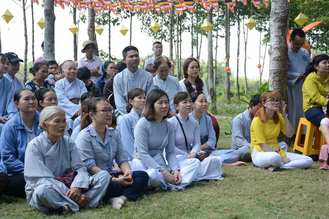 Quý thầy và các phái đoàn Phật tử chúc tết Thượng tọa Thích Chân Tính từ ngày 11-15 tết