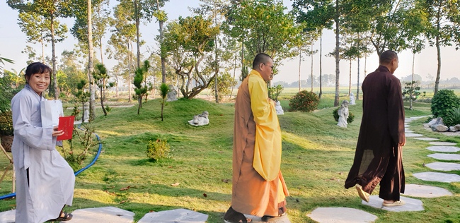 Quý thầy và các phái đoàn Phật tử chúc tết Thượng tọa Thích Chân Tính từ ngày 11-15 tết