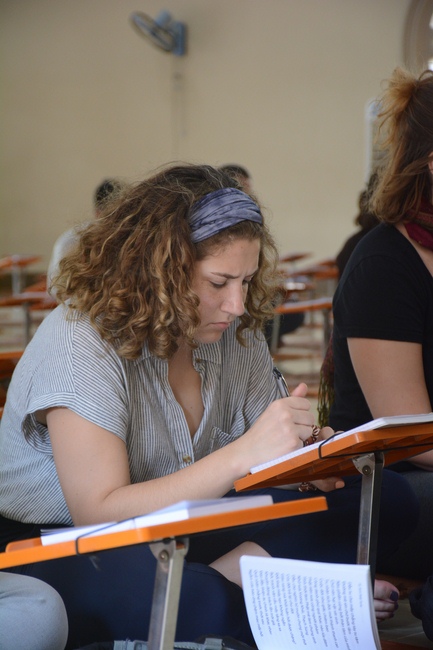 Sinh viên trường đại học quốc tế Hoa Kỳ tại Việt Nam đến thăm chùa Hoằng Pháp