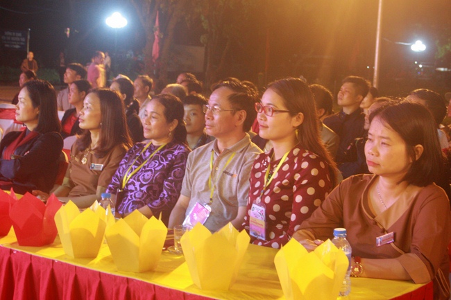 Lễ Hoa đăng Liên Hoa Hội Thượng tại chùa Côn Sơn – Hải Dương