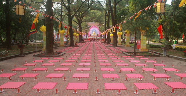 Lễ Hoa đăng Liên Hoa Hội Thượng tại chùa Côn Sơn – Hải Dương