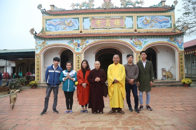 Tu niệm Phật một ngày tại chùa Đống Cao – Thanh Hóa