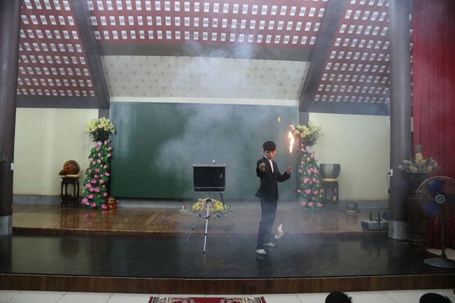 Hoa Phuc Pagoda: More than 150 children attended the first spring retreat in the Year of the Pig