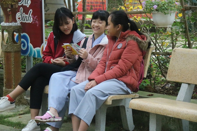 Hoa Phuc Pagoda: More than 150 children attended the first spring retreat in the Year of the Pig