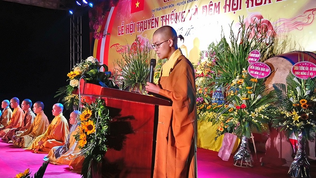 Lễ hoa đăng cầu an chùa Linh Ứng – Hải Dương