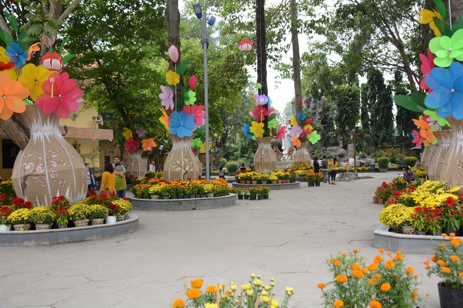 Series photos of activities preparing for the New Year 2019