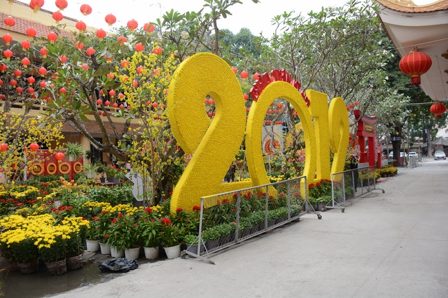 Series photos of activities preparing for the New Year 2019