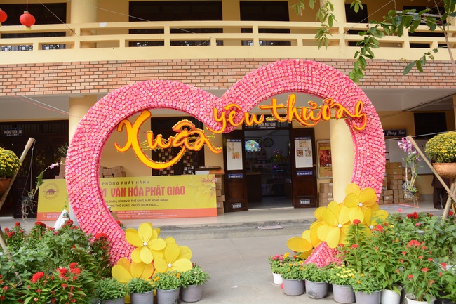 Series photos of activities preparing for the New Year 2019