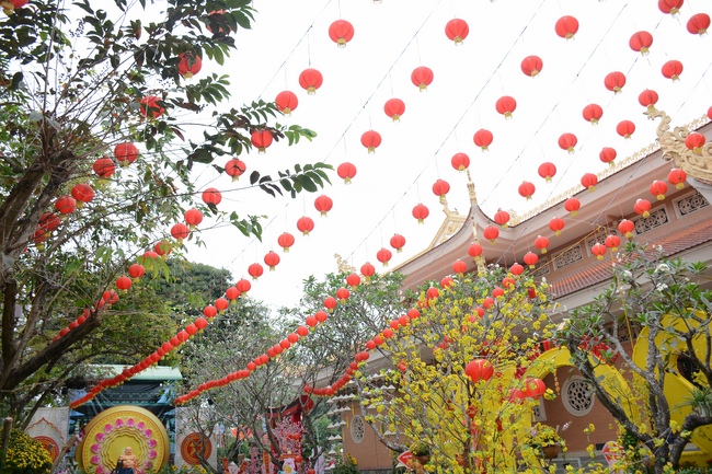 Series photos of activities preparing for the New Year 2019