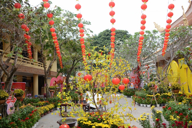 Series photos of activities preparing for the New Year 2019