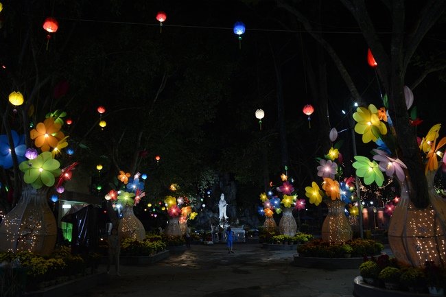 Series photos of activities preparing for the New Year 2019