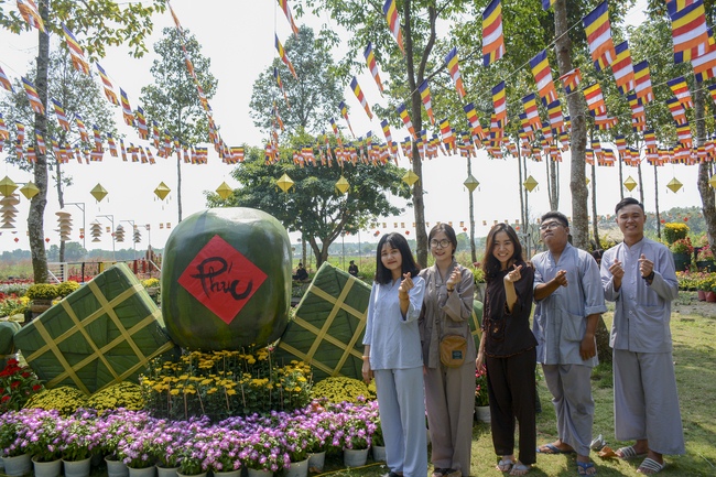 Hương Pháp, Củ Chi chuẩn bị đón xuân