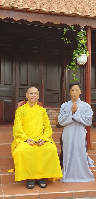 Huong Phap Pagoda wish Tet to Senior Ven Thich Chan Tinh on the lunar first Day