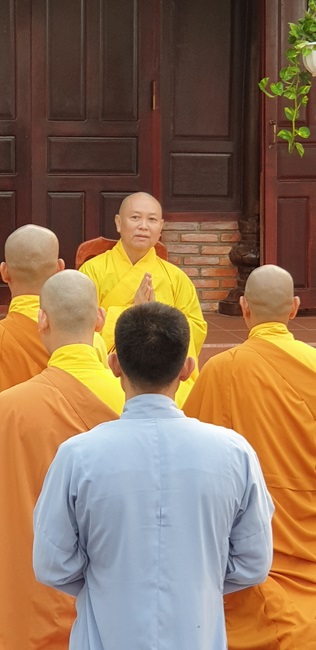 Huong Phap Pagoda wish Tet to Senior Ven Thich Chan Tinh on the lunar first Day