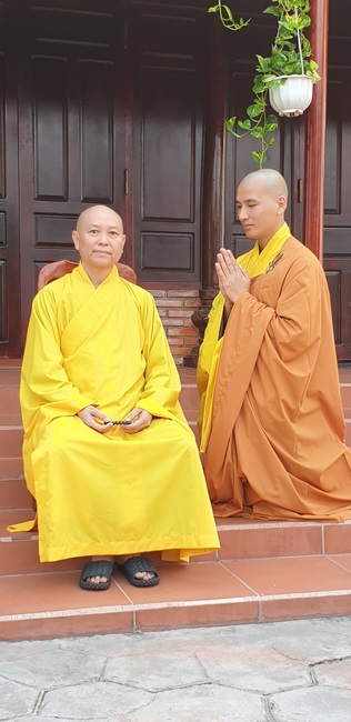 Huong Phap Pagoda wish Tet to Senior Ven Thich Chan Tinh on the lunar first Day