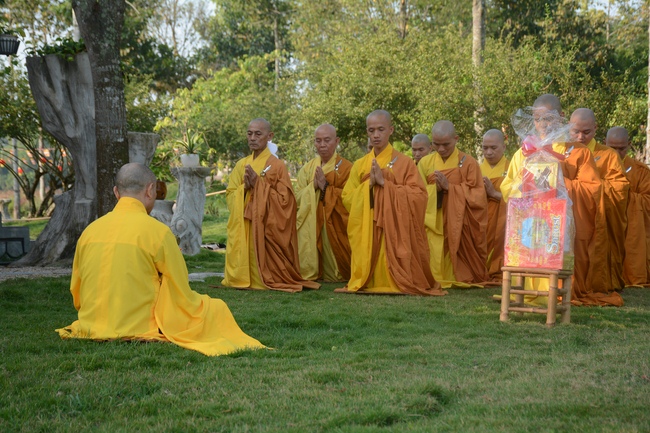 Monks of Hoang Phap Pagoda wishing  a long life  to the Senior Abbot.
