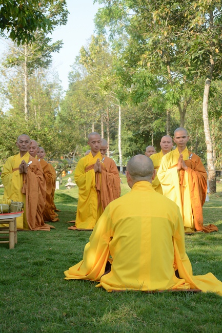 Monks of Hoang Phap Pagoda wishing  a long life  to the Senior Abbot.